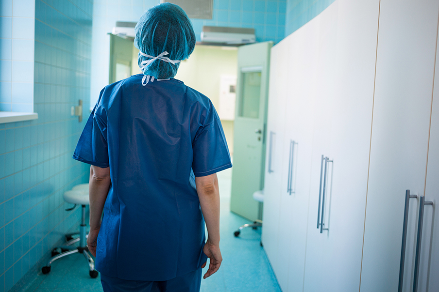 Los riesgos psicosociales perjudican la salud de la mayoría de las enfermeras